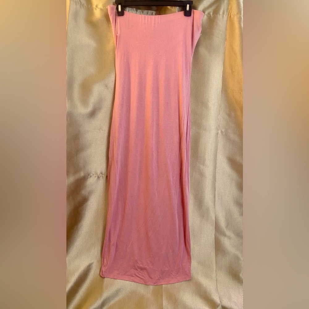 Size Large. Rayon. Spandex. Nearly New!